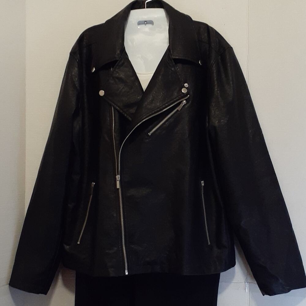 Spirit Women's Black PU Soft Leather Zipper Closure Front Jacket. Size L